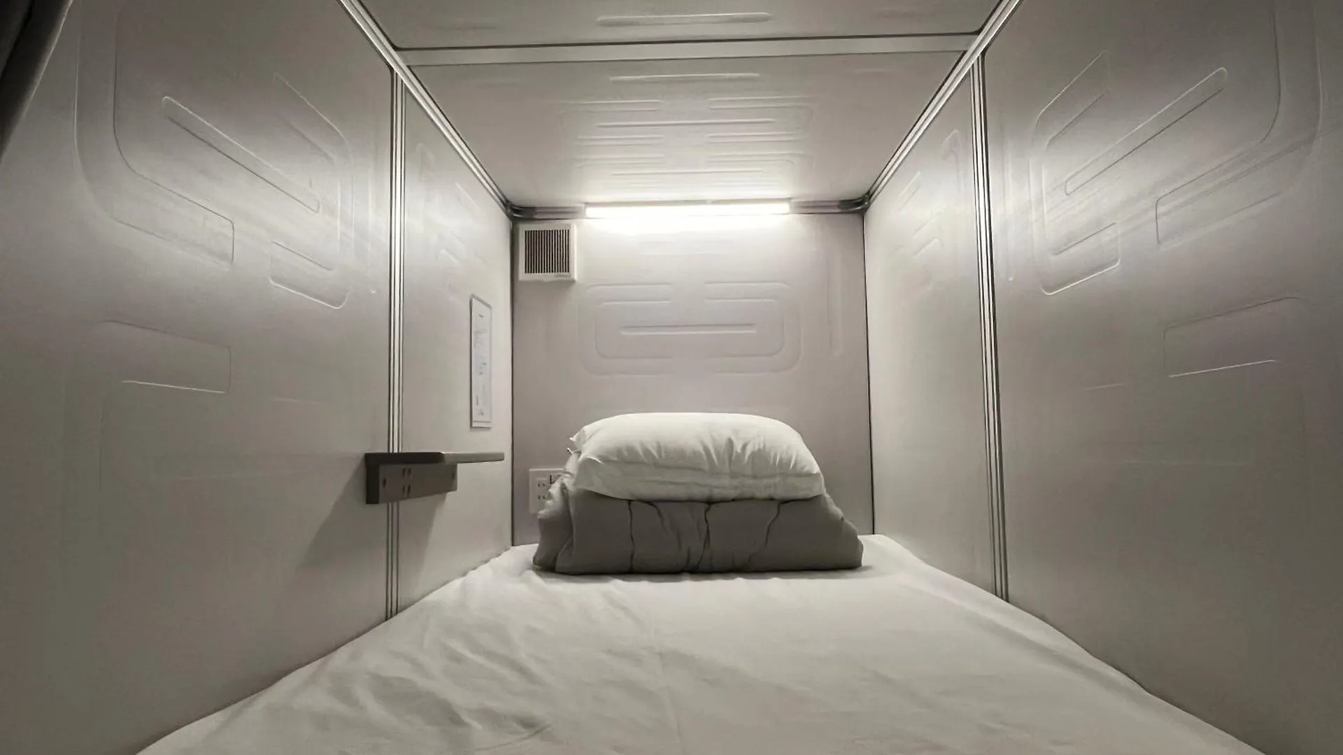 Business Hotel Legato Tokyo